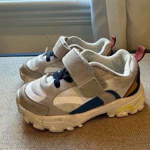 Zara Kids Sneaker - Size 22 (6) Boys